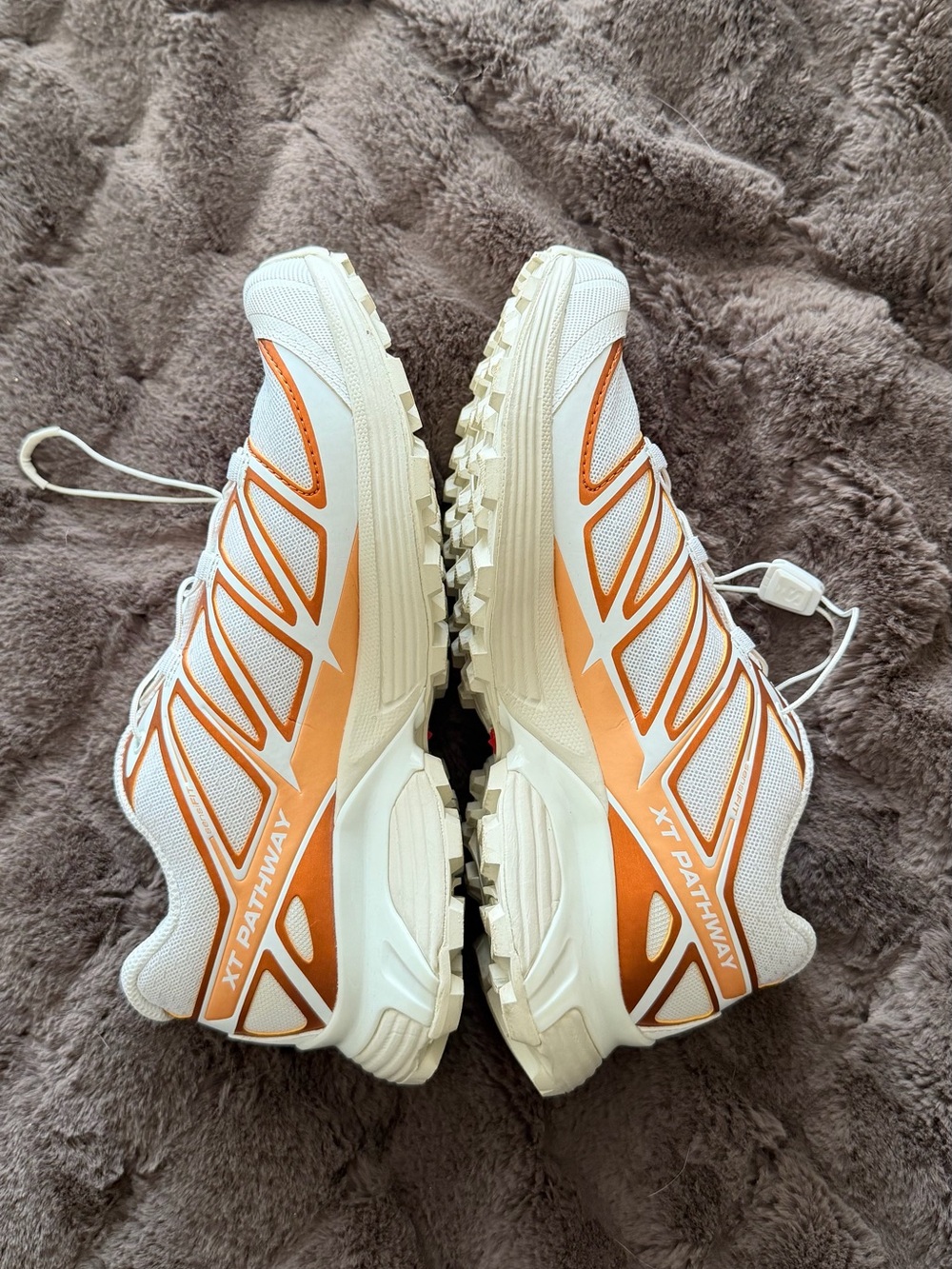 Salomon XT-Pathway Metallic White and Orange Athletic Shoes. NWOT - Picture 12 of 12